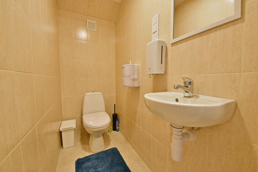 Laisves Avenue Hostel "Easy Kaunas" Exterior photo
