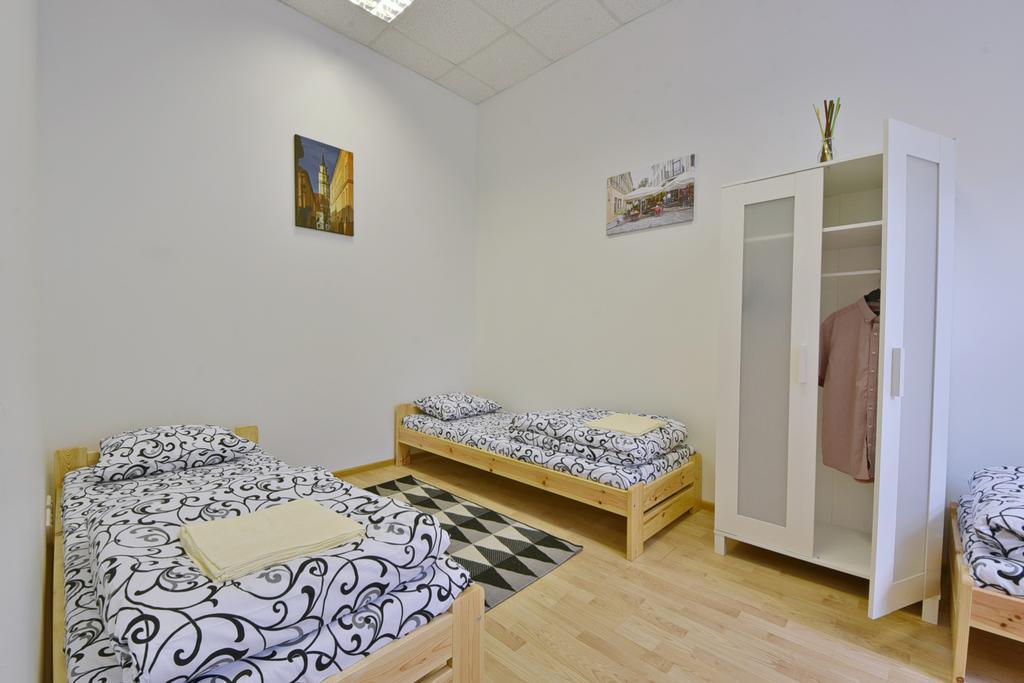 Laisves Avenue Hostel "Easy Kaunas" Exterior photo